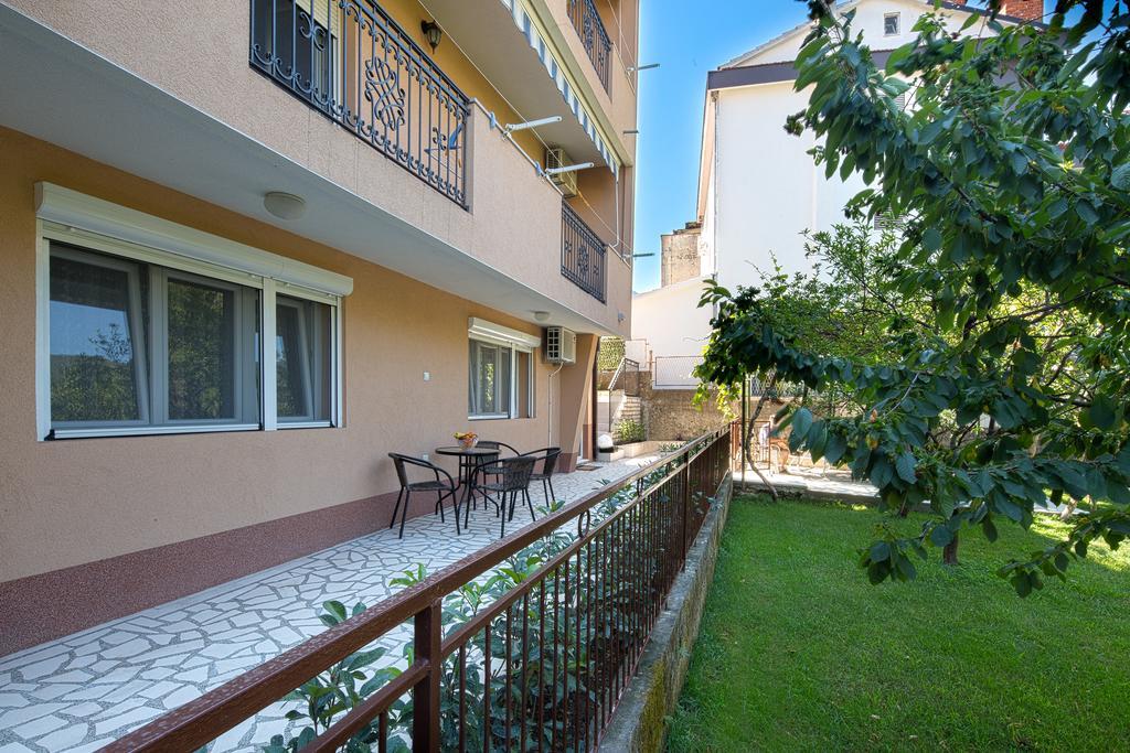 Apartment Mistovic Котор Екстер'єр фото