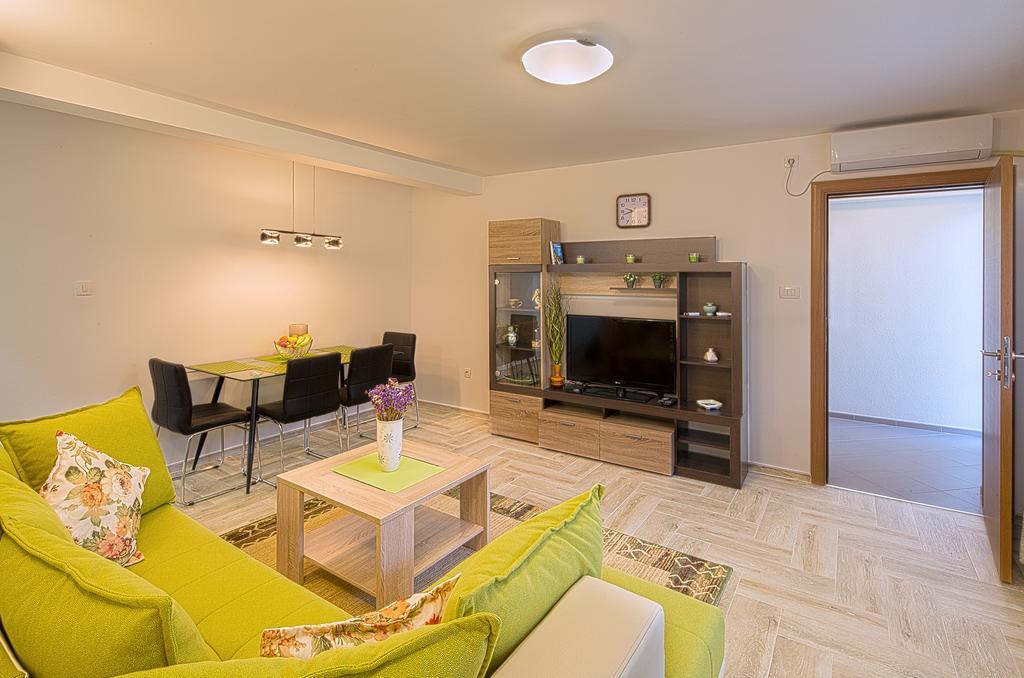 Apartment Mistovic Котор Екстер'єр фото