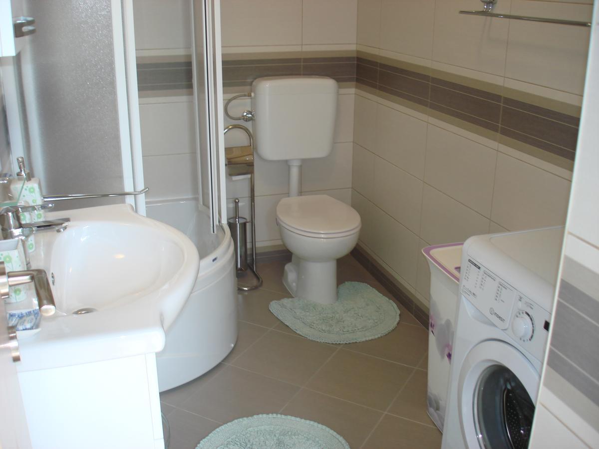 Apartment Mistovic Котор Екстер'єр фото